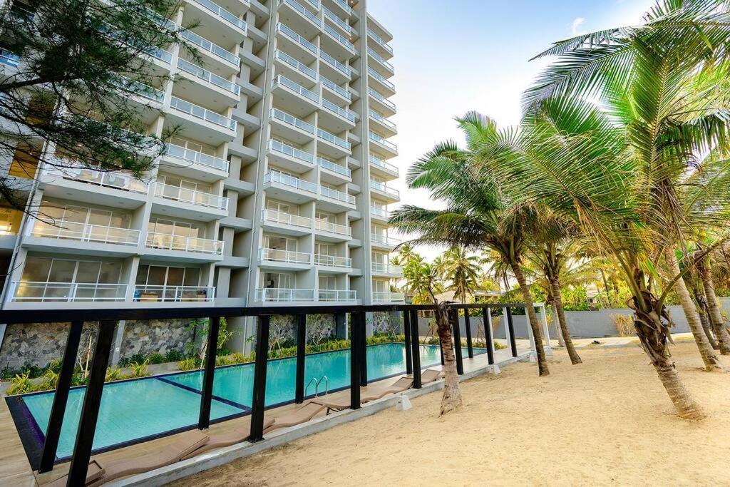 Masa Beach Front Apartment Uswetakeiyawa Ja-Ela Exterior photo